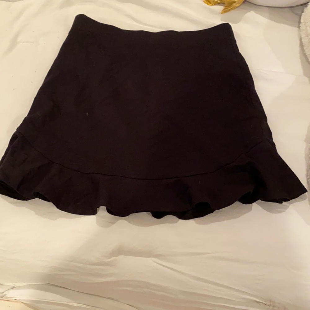 Forever 21 black ruffle skirt